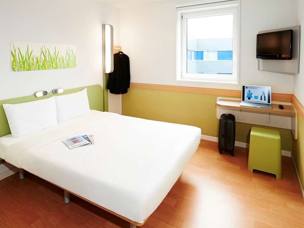 Ibis Budget Chilly-Mazarin Les Champarts Habitación foto